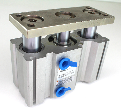 SMC Pneumatic Cylinder MGQM32TN-20, 32 Bore 20mm Stroke