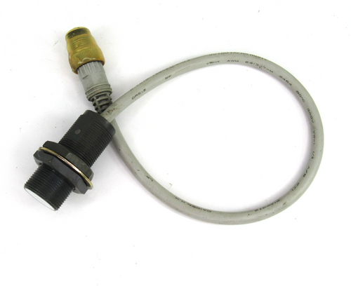 Yamatake FL7M-7W6HWT-CND3 Proximity Sensor