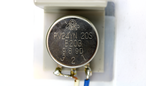 Cosmos RV24YN Potentiometer, 24mm for Speed Control