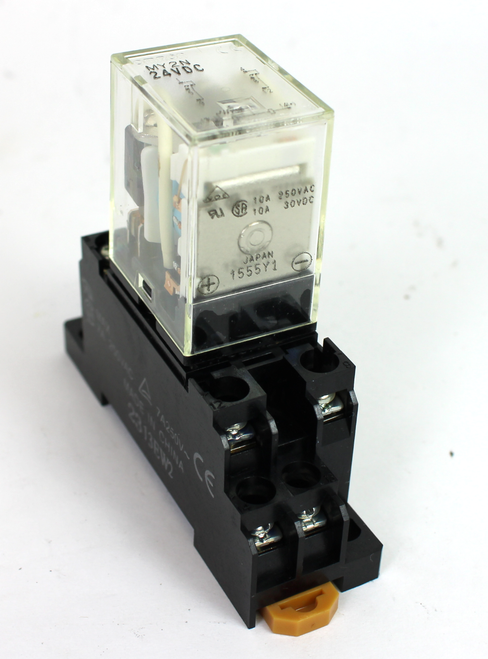 Omron MY2N 14-Pin Relay 24VDC w/ PYF14A-E Relay Socket Base
