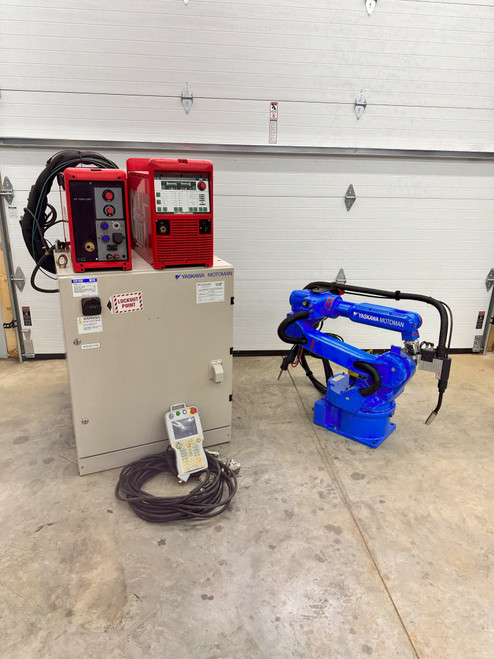 Motoman MA1400 Welding Robot DX100 Control Fronius 3200 CTM & 2