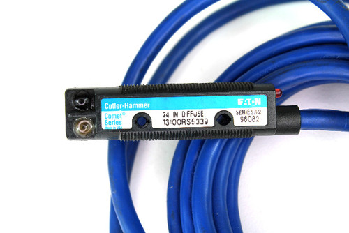Cutler-Hammer 13100RS5339 Photoelectric Sensor, 24" Diffuse, 10~30V DC, 1 W