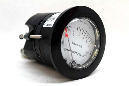 Dwyer Mini-Photohelic MP-1KPA-NPT Differential Pressure Switch/Gauge Dwyer Mini-Photohelic MP-1KPA-NPT Differential Pressure Switch/Gauge