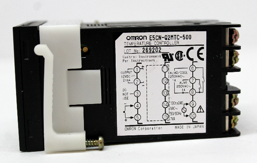 Omron E5CN-Q2MTC-500 Temperature Controller 100-240 Vac