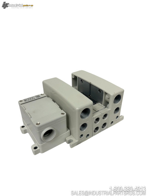 SMC VV5QC41-0203TTD0 Pneumatic Manifold Image 2