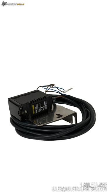 Omron E3G-L11 Photoelectric Sensor Image 2