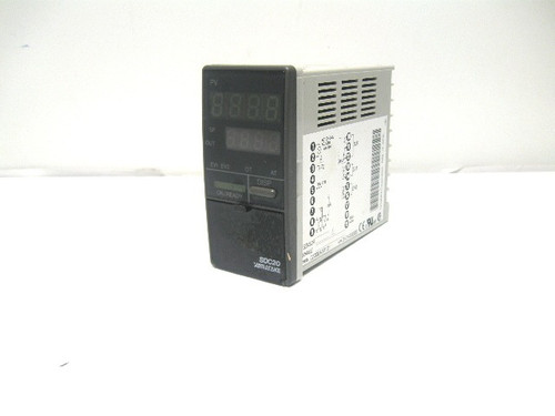 Yamatake C200DA00101 Digital Indicating Controller 100-240 Vac
