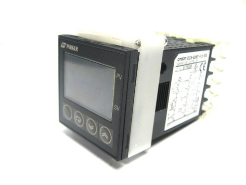 Omron E5CN-Q2HBT-FLK-303 Digital Temperature Controller 100-240 Vac