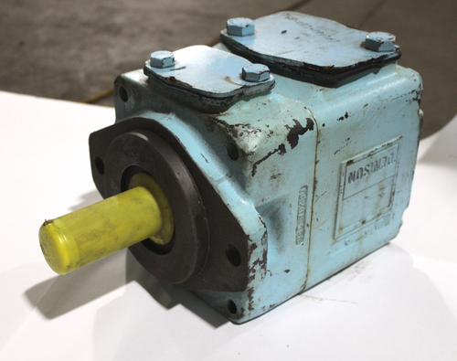 ヴィンテージ DENNISON ミニタグ　一箱　b26 Denison Hydraulics T6E-062-1R01-B1 Single Vane Pump