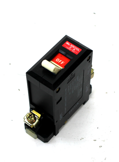 IDEC NRC11OL Circuit Protector, 2 Amps