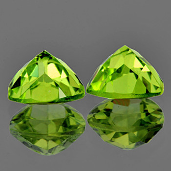 5.80 mm Trillion 2 pcs Natural Best Green Peridot [Flawless-VVS]