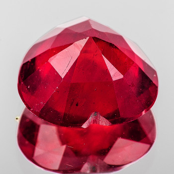 8.00 mm Heart {3.03ct} AAA Fire Natural Top Intense Red Mozambique Ruby [VVS]- AAA Top Grade