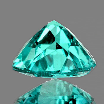 5.70 mm Trillion 0.70ct AAA Luster Natural Green Blue Apatite [Flawless-VVS]