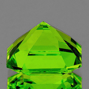 8x7mm Octagon 2.00cts AAA Fire Luster Natural Top Pakistan Green Peridot [Flawless-VVS]-AAA Grade