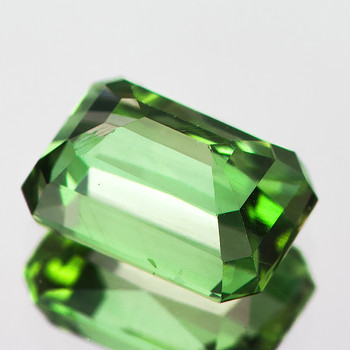 9x6 mm Octagon {2.70ct} AAA Top Luster Natural Green Apatite [Flawless-VVS]