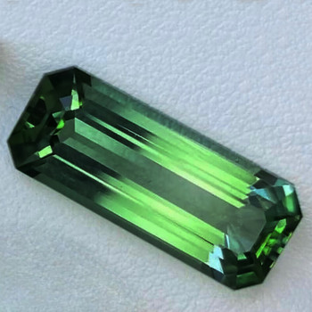 15x6.5 mm Octagon {5.15ct} Sparkling Natural Green Tourmaline [Flawless-VVS]