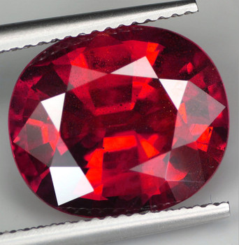 9.5x8 mm Oval {3.70cts} Fire Luster Natural Intense Pink Red Rhodolite Garnet [VVS]