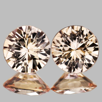 4.30 mm Round 2pcs Superb Luster Machine Cut Natural Peach Sapphire [Flawless-VVS]-Top Grade