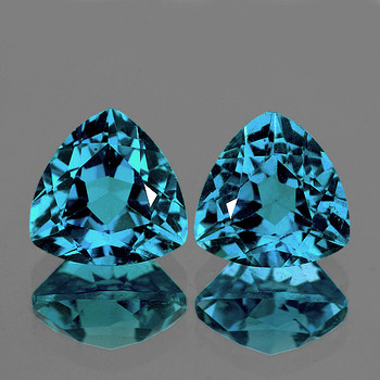 5.30 mm Trillion 2pcs AAA Fire Luster Natural Bright London Blue Topaz [Flawless-VVS]