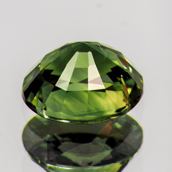 7x6 mm Oval {1.42ct} Top Luster Natural Madagascar Green Sapphire [Flawless-VVS]