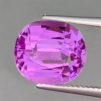 12.5x10 mm Oval {7.75cts} AAA Luster Natural Intense Deep Pink Kunzite [Flawless-VVS]