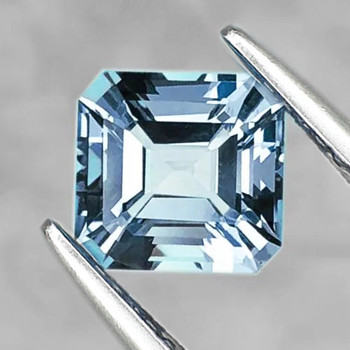 7.00 mm Octagon {2.15ct} AAA Luster Natural Santa Maria Blue Aquamarine [Flawless-VVS]