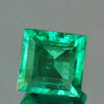 5.00 mm Square {0.60ct} Natural Brilliant Green Emerald [SI]