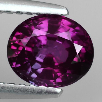 8x6.5 mm Oval {1.52ct} Top Luster Natural Magenta Purple Spinel [Flawless-VVS]