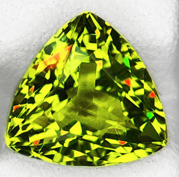 6.50 mm Trillion 0.95cts Superb Luster Rainbow Spark Natural Canary Yellow Sphene [VVS]