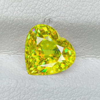 5.50 mm Heart 0.62ct Superb Luster Rainbow Spark Natural Canary Yellow Sphene [VVS]