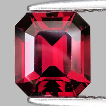 8x7 mm Octagon {2.95ct} Top Luster Natural Raspberry Pink Rhodolite Garnet [Flawless-VVS]
