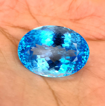 28x19 mm Oval 62.52cts Superb Luster Natural Swiss Blue Topaz [Flawless-VVS]