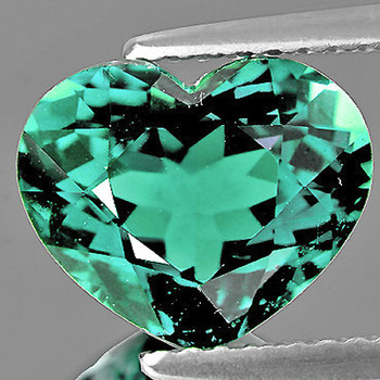 9.5x7.5mm Heart 2.70ct AAA Brilliant Luster Natural Blue Green Apatite [Flawless-VVS]