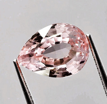 7x5 mm Pear {0.80ct} Fire Luster Natural Peach-White Sapphire [Flawless-VVS]