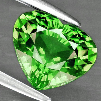 9.5x8.5 mm Heart {2.50ct} Outstanding Luster Natural Green Tourmaline [Flawless-VVS]