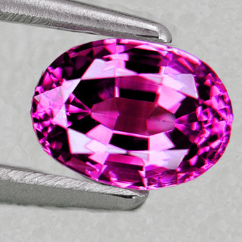 9.5x6.5 mm Oval {2.25cts} Sparkling Natural Intense Rubellite Pink Tourmaline [Flawless-VVS]