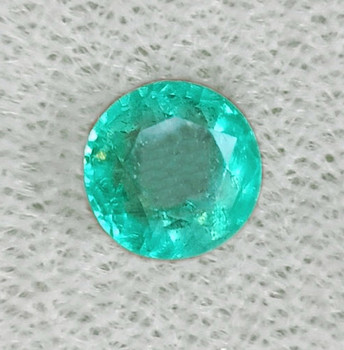5.70 mm Round {0.72ct} Lustrous Zambian Natural Blue Green Emerald [VS]