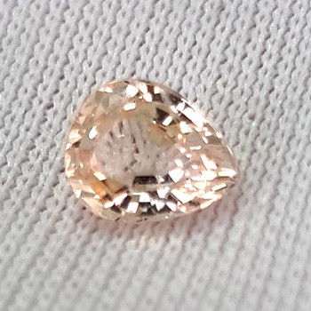 6x5 mm Pear {0.70ct} Superb Luster Natural Peach White Sapphire [Flawless-VVS]