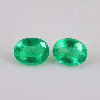 5x4 mm Oval 2pcs Lustrous Natural Zambian Green Emerald [VS-SI]