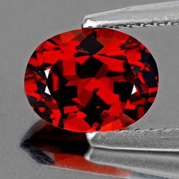 7x5.5 mm Oval {1.10ct} Lustrous Natural Intense Red Spessartite Garnet [Flawless-VVS]
