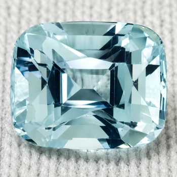 7.5x6.5 mm Cushion {1.58ct} AAA Luster Natural Blue Aquamarine [Flawless-VVS]