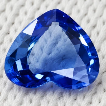 5.5x4.5 mm Heart 0.52ct AAA Luster Natural Royal Blue Sapphire [Flawless-VVS]