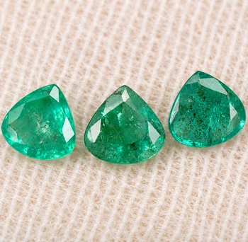 4.80 mm Pear 3pcs Natural Zambian Brilliant Green Emerald [SI]