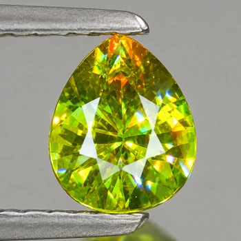 6x5 mm Pear 0.80cts Superb Luster Rainbow Spark Natural Canary Green Sphene [Flawless-VVS]