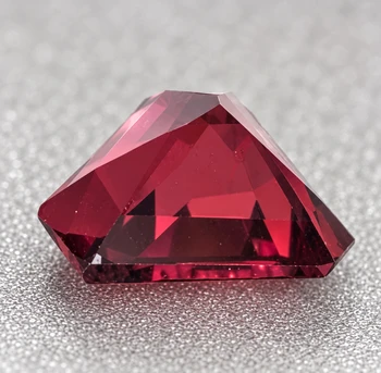 8.5x6 mm Trillion {1.05ct} Top Luster Natural Titanium Purple Red Spinel [Flawless-VVS]