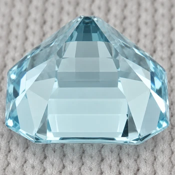 6.00 mm Octagon {0.95ct} Fire Luster Natural Top Blue Aquamarine [VVS]