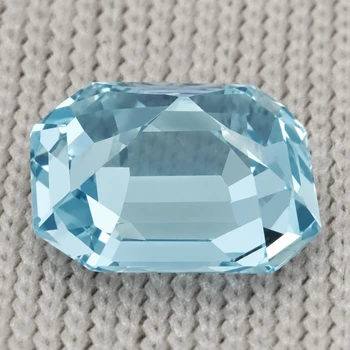 7.00 mm Octagon {1.15ct} Fire Luster Natural Top Blue Aquamarine [VVS]