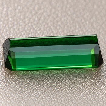10.5x4.5 mm Octagon {1.60ct} Sparkling Natural Chrome Green Tourmaline [Flawless-VVS]