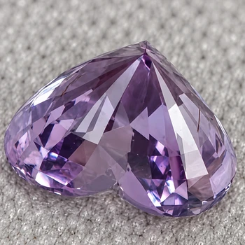 6.00 mm Heart {1.05ct} AAA Luster Natural Lavender Purple Sapphire [VVS]