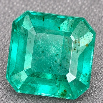 6.00 mm Octagon {1.00ct} Lustrous Natural Brilliant Zambian Green Emerald [SI]